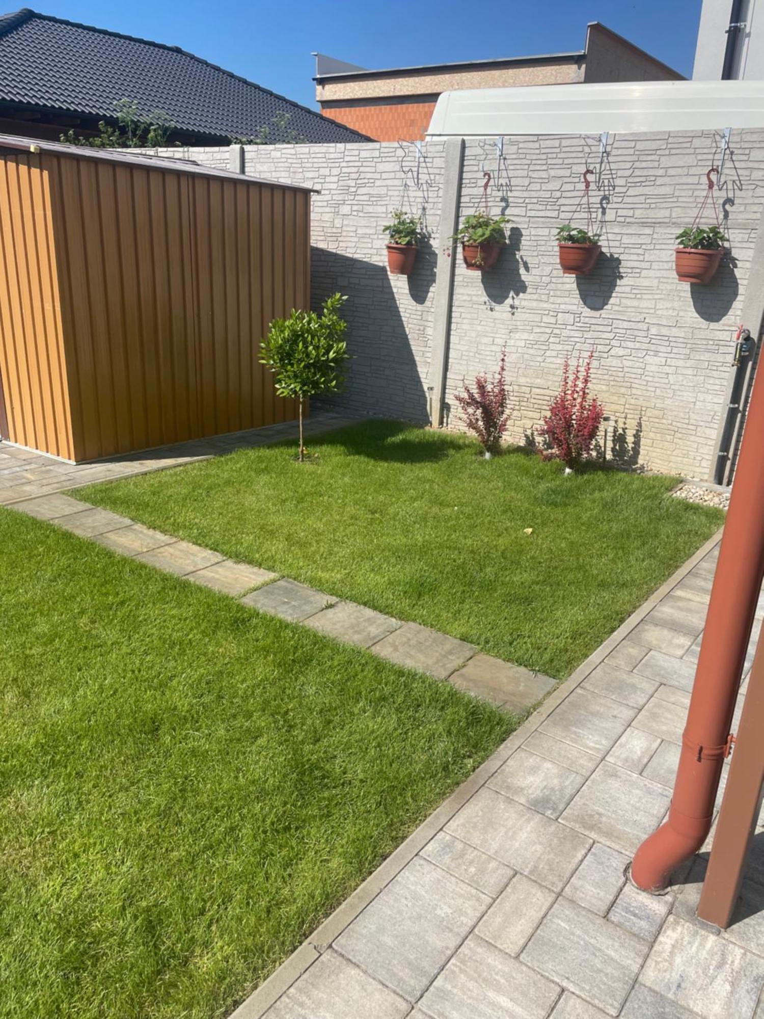 Apartman Losonci Nesvady- Pre 2 Osoby Studio Екстериор снимка